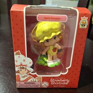TLS Toys The World Of Strawberry Shortcake Apple Dumpling